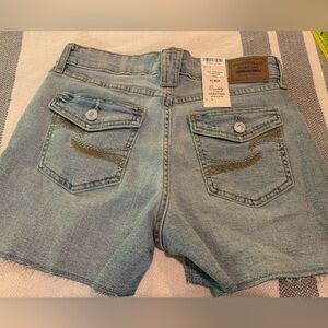 Levi's True Shorts